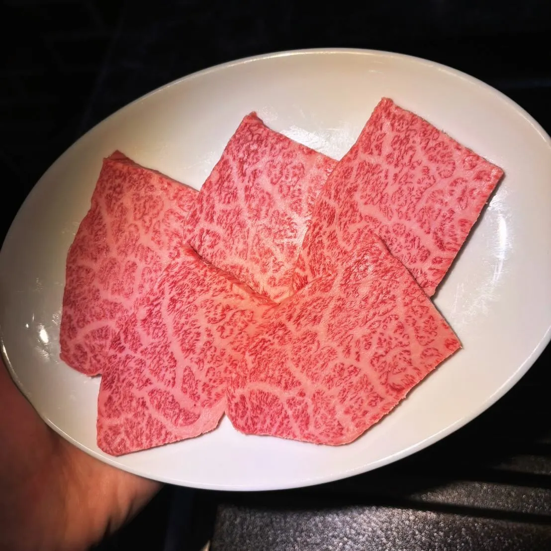 《上板橋》にある隠れ家的焼肉店、藤松苑で話題の藤松苑カルビを...